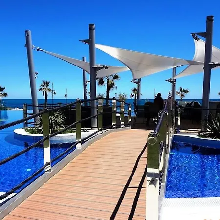 Apartman Sea Senses Cocoon - Seaview, Multiple Pools, Heated Pool, Jacuzzi, Sauna, Playground, Padel *