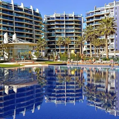 Apartman Sea Senses Cocoon - Seaview, Multiple Pools, Heated Pool, Jacuzzi, Sauna, Playground, Padel *