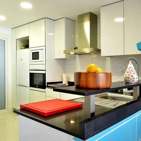 Апартаменти Sea Senses Cocoon - Seaview, Multiple Pools, Heated Pool, Jacuzzi, Sauna, Playground, Padel *